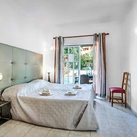 Willa Areias De Sao Joao Sleeps 10 Pool Air Con